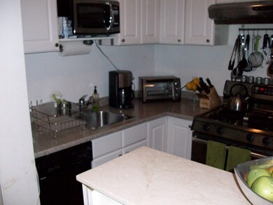 1504 Commonwealth Ave unit 9G, Brighton, MA 02135 - photo 5