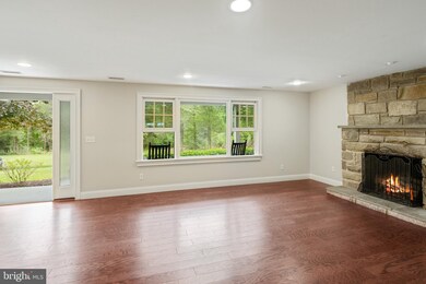 163 E Dark Hollow Rd, Pipersville, PA 18947 - photo 3