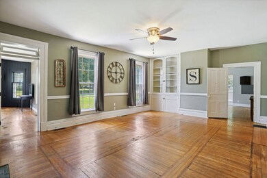 501 E Scott St, Tuscola, IL 61953 - photo 7