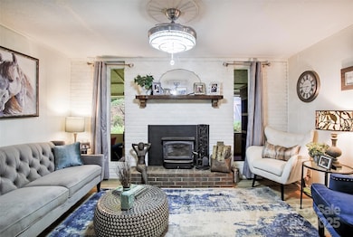 74 Huntley Rd, Fletcher, NC 28732 - photo 5