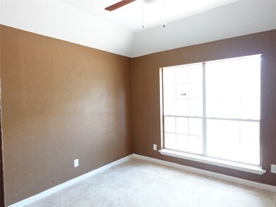 10549 Barnham St, Houston, TX 77016 - photo 5