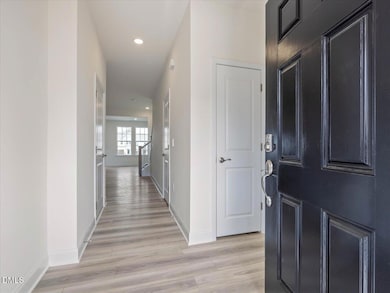 934 Kensley Grove Ln unit 60, Fuquay-Varina, NC 27526 - photo 6