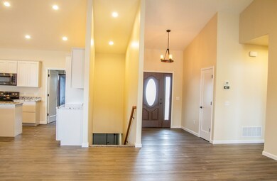 931 33rd St, Cody, WY 82414 - photo 2