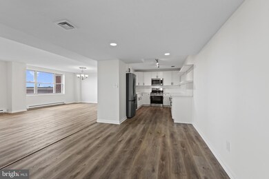 St. Paul at Chase Condominiums unit 2203, Baltimore, MD 21202 - photo 2