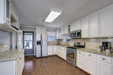 330 Robbie Lee Rd, Magnolia, TX 77354 - photo 2