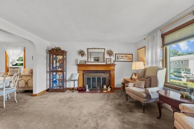 561 Beech St, Roslindale, MA 02131 - photo 7