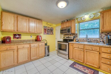 6017 George Wood Ln E, Jacksonville, FL 32244 - photo 4