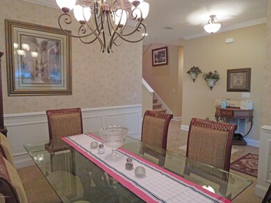 DINING ROOM2