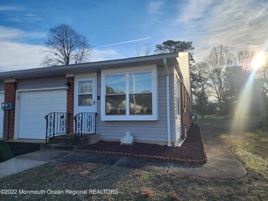 15 Hancock Dr unit B, Whiting, NJ 08759 - photo 2