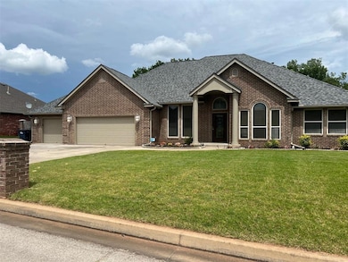 4609 Gracelann, Shawnee, OK 74804 - photo 2