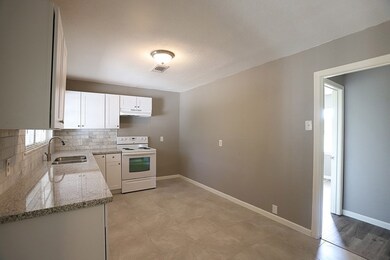 201 Mclemore Dr, Alvin, TX 77511 - photo 6