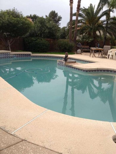 lovely play pool