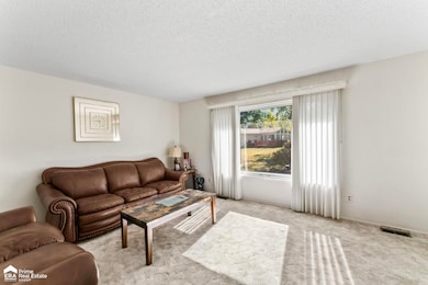 1203 Pickwick Place, Flint, MI 48507 - photo 4