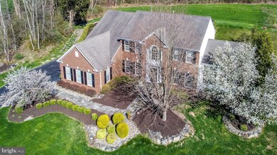 1919 Sycamore Dr, Quakertown, PA 18951 - photo 2