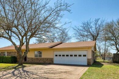 108 Circle Dr, Willow Park, TX 76087 - photo 4