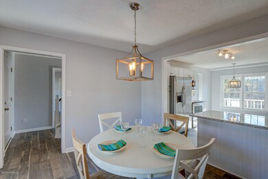 1137 Lakeview Ave Richlands NC-large-010