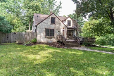 1803 Oakland Ave, Cedar Falls, IA 50613 - photo 2