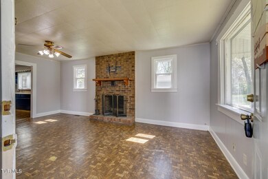 1804 E Unaka Ave, Johnson City, TN 37601 - photo 5