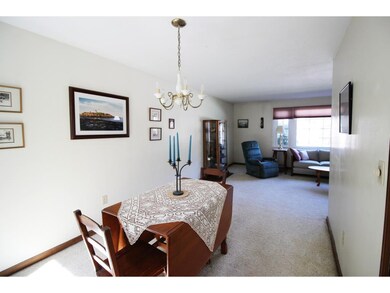 18 Hampton Dr, Nashua, NH 03063 - photo 7