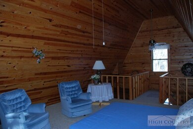 381 Valley Creek Ln, Banner Elk, NC 28604 - photo 4