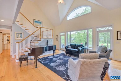 512 Hunters Point, Nellysford, VA 22958 - photo 3