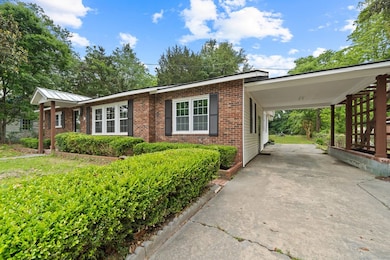 413 Floyd St, Sandersville, GA 31082 - photo 2