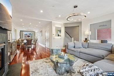 25 Vela Way, Edgewater, NJ 07020 - photo 3