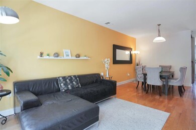 24 Constitution Way unit TH, Jersey City, NJ 07305 - photo 4