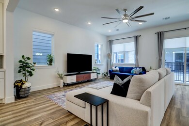 1432 W 34th 1 2 St, Houston, TX 77018 - photo 2