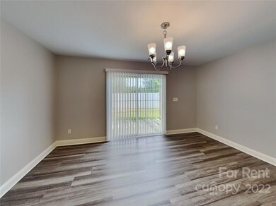 204 Corinthian Dr, Statesville, NC 28677 - photo 4