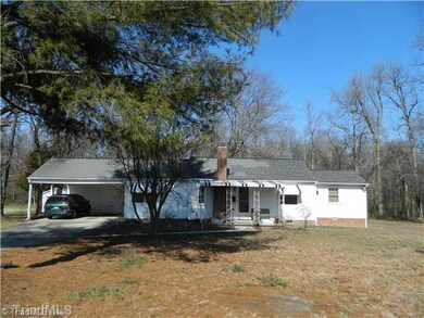325 Stratford Rd, Archdale, NC 27263 - photo 2