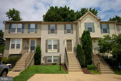 13910 Winding Ridge Ln, Centreville, VA 20121 - photo 3