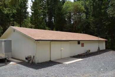 4182 E Evans Creek Rd, Rogue River, OR 97537 - photo 6