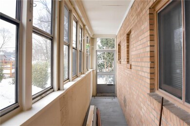 123 N 8th St, Emmaus, PA 18049 - photo 4