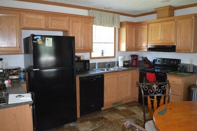 2 Riverview Dr, Rochester, NH 03867 - photo 5