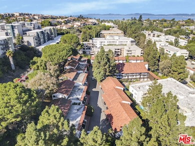 Peninsula Villas, Rancho Palos Verdes, CA 90275 - photo 2