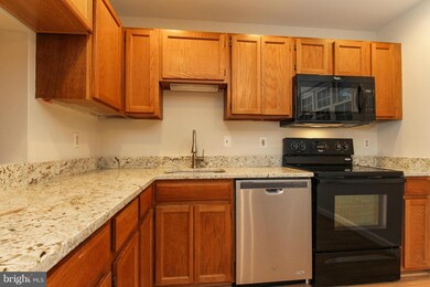 4211 Stockbridge Dr unit 7C, Dumfries, VA 22025 - photo 4