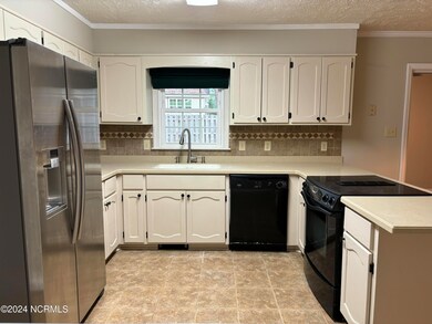 17 Alexander Ln unit 4, Pinehurst, NC 28374 - photo 4