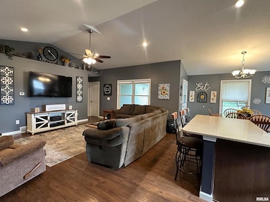 1460 Lawrence Ave, Camanche, IA 52730 - photo 7