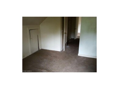 3445 Berkeley Rd, Cleveland, OH 44118 - photo 5