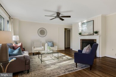 11 Center St, Washington Grove, MD 20880 - photo 5