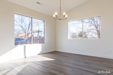5- Living Room