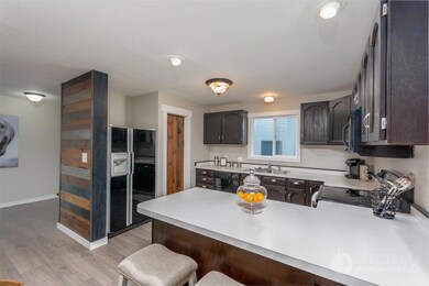 8 Kitchen