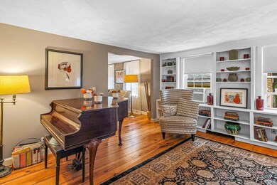 105 Greene St, Hopedale, MA 01747 - photo 6