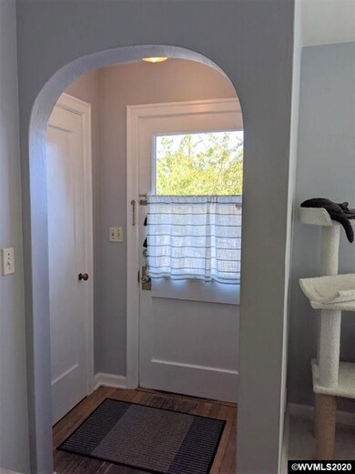 1230 Ferry St SW, Albany, OR 97321 - photo 3