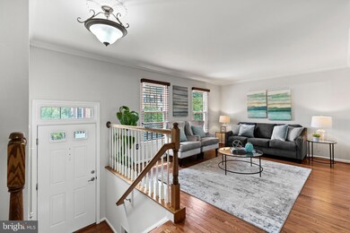 2010 Pieris Ct, Vienna, VA 22182 - photo 2