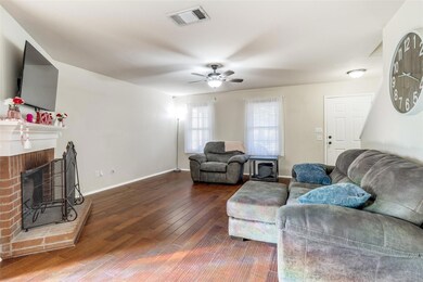 View back to front door to imagine for the spaciousness of main living.