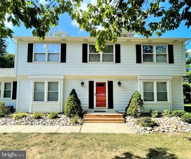 5 Greenfield Dr S, Princeton Junction, NJ 08550 - photo 2