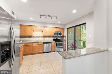 4700 Deer Run Ct, Alexandria, VA 22306 - photo 7