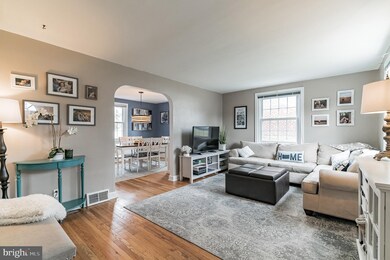 404 Fairmont Rd, Havertown, PA 19083 - photo 5